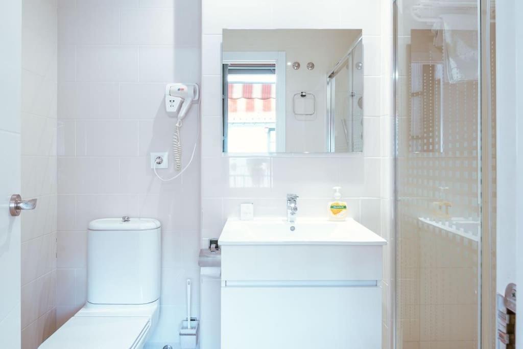 Apartamento Con Encanto En Patio Sevillano Exterior photo
